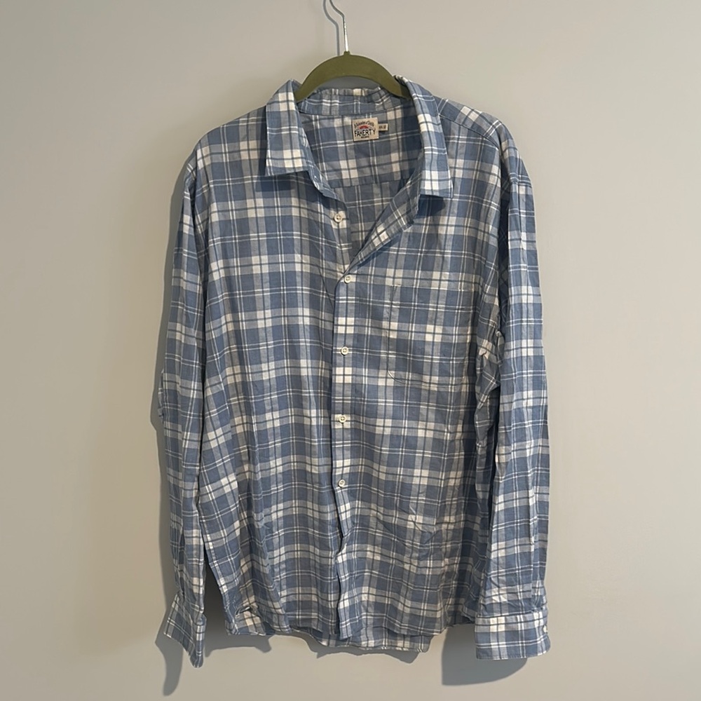Faherty Blue and White Casual Button Down Shirt